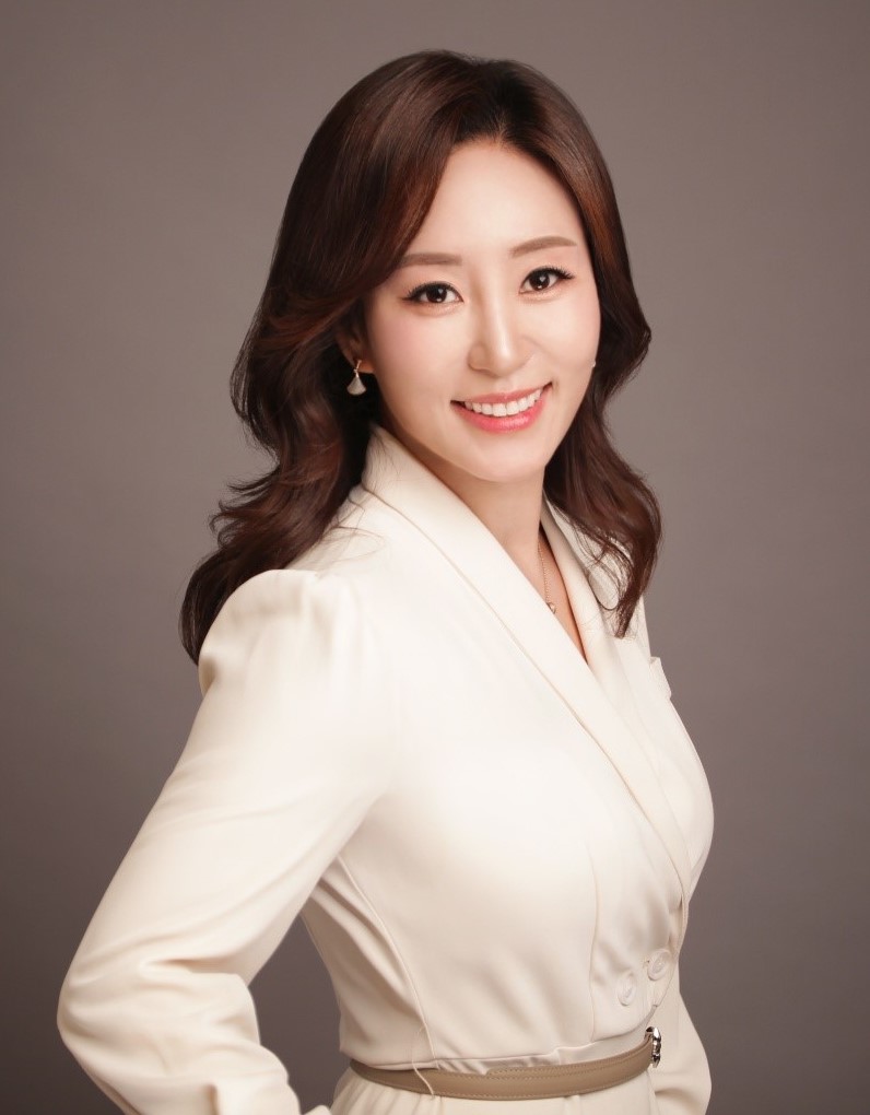 이수은(李壽恩) 조교수 사진